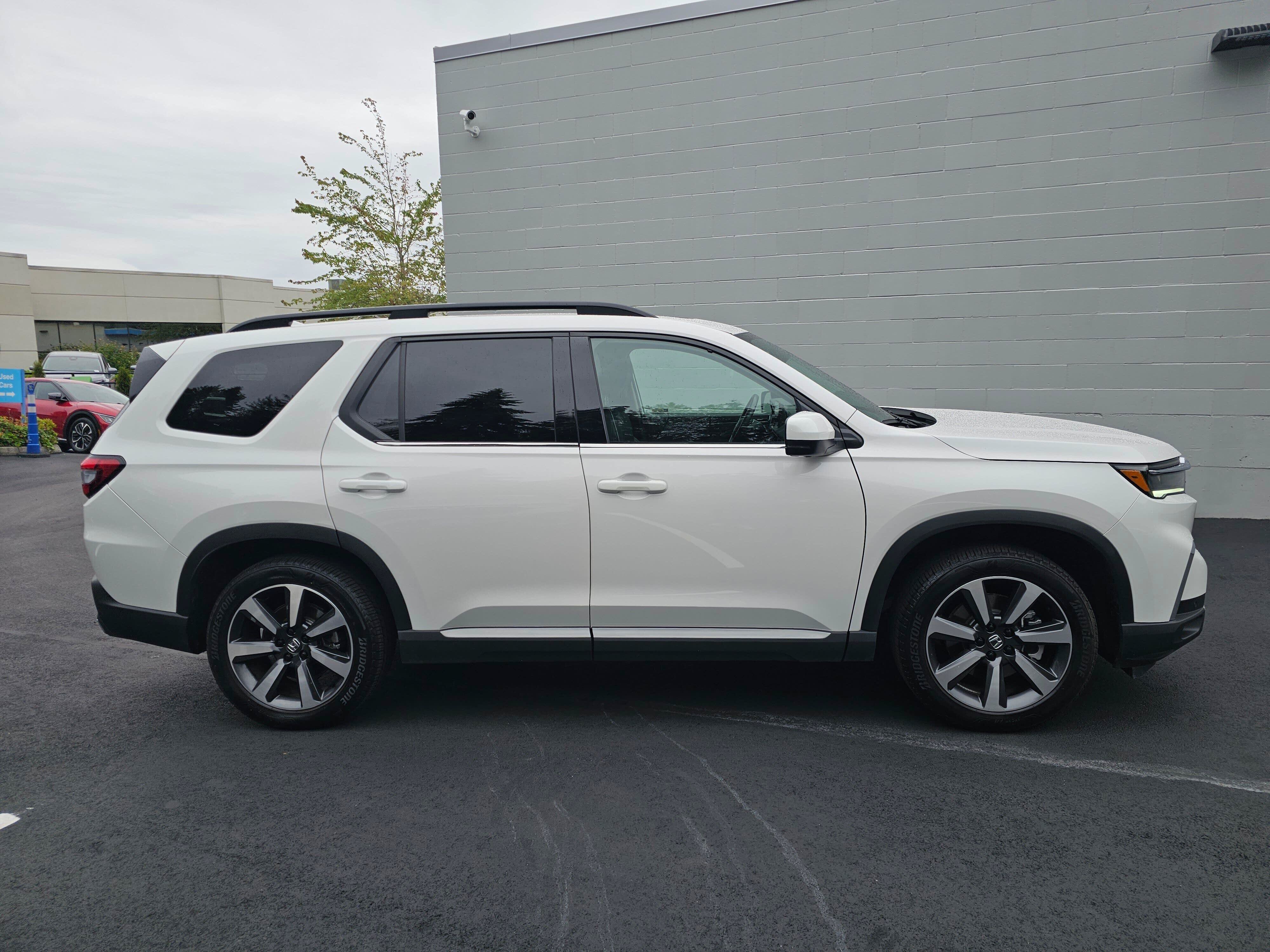 Certified 2023 Honda Pilot Elite image 8