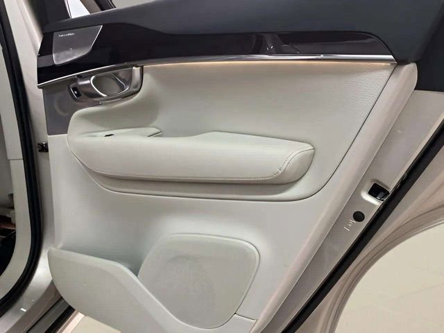 Used 2018 Volvo XC90 T6 Momentum w/ Convenience Package AWD/4WD image 68