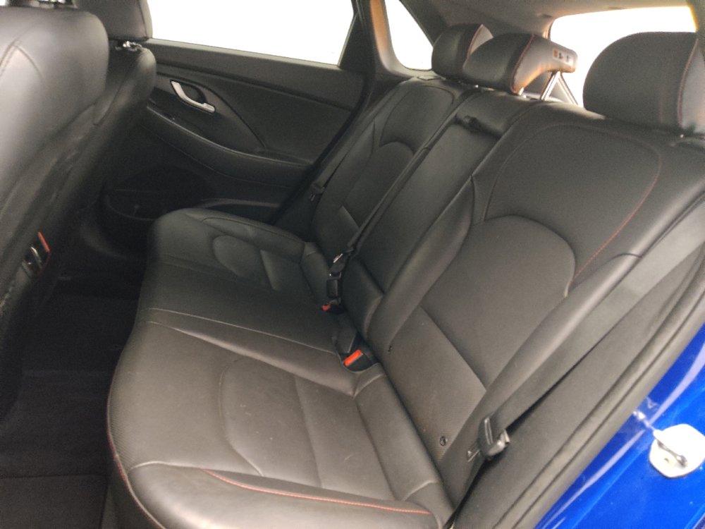 Used 2018 Hyundai Elantra GT Sport w/ Sport Tech Package 04 image 18