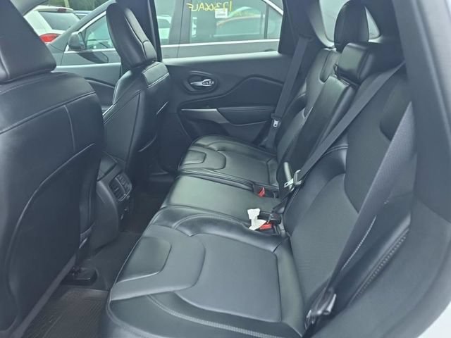 Used 2022 Jeep Cherokee Limited AWD/4WD image 10