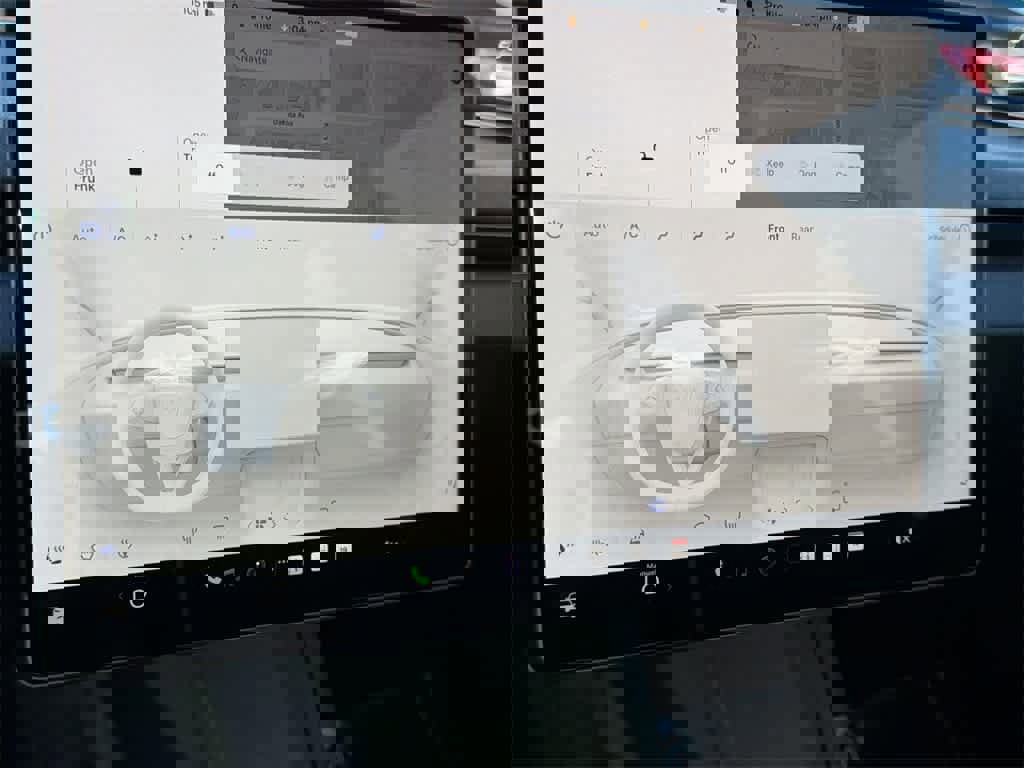 Used 2024 Tesla Model 3 Standard Range image 17