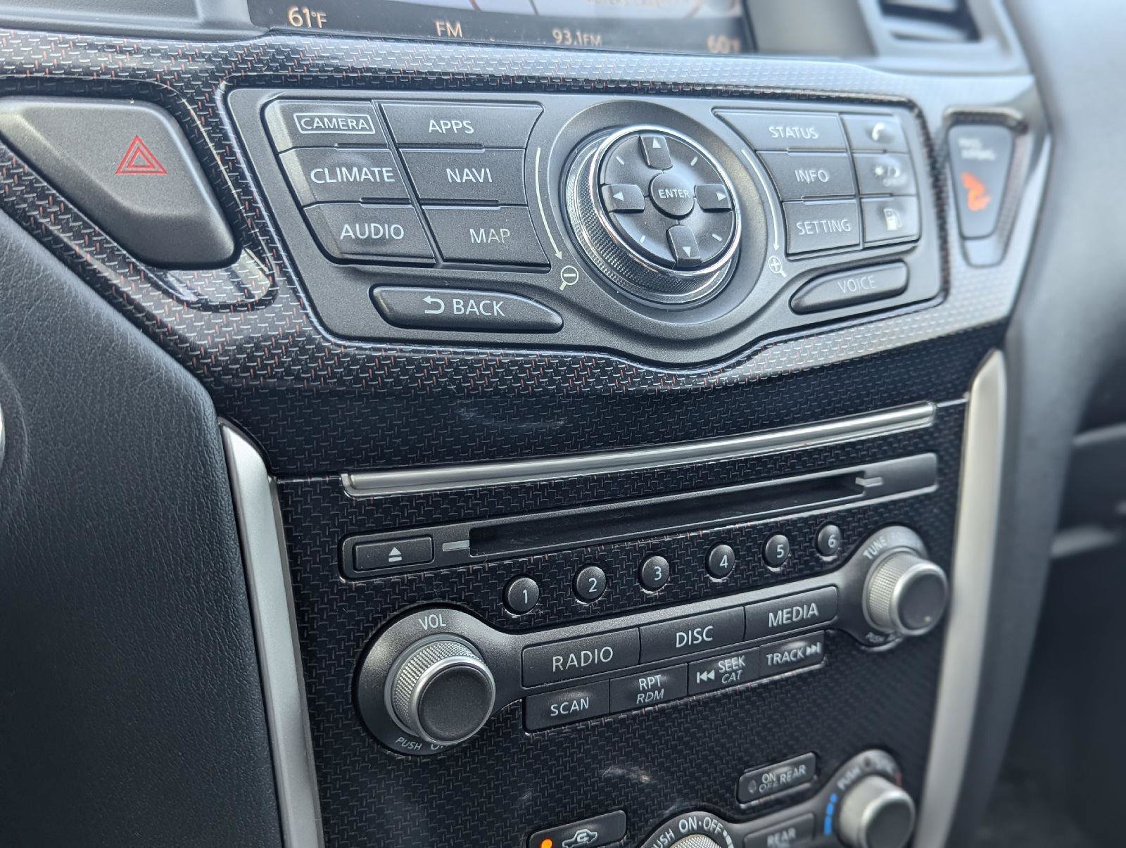 Used 2020 Nissan Pathfinder SL AWD/4WD image 25