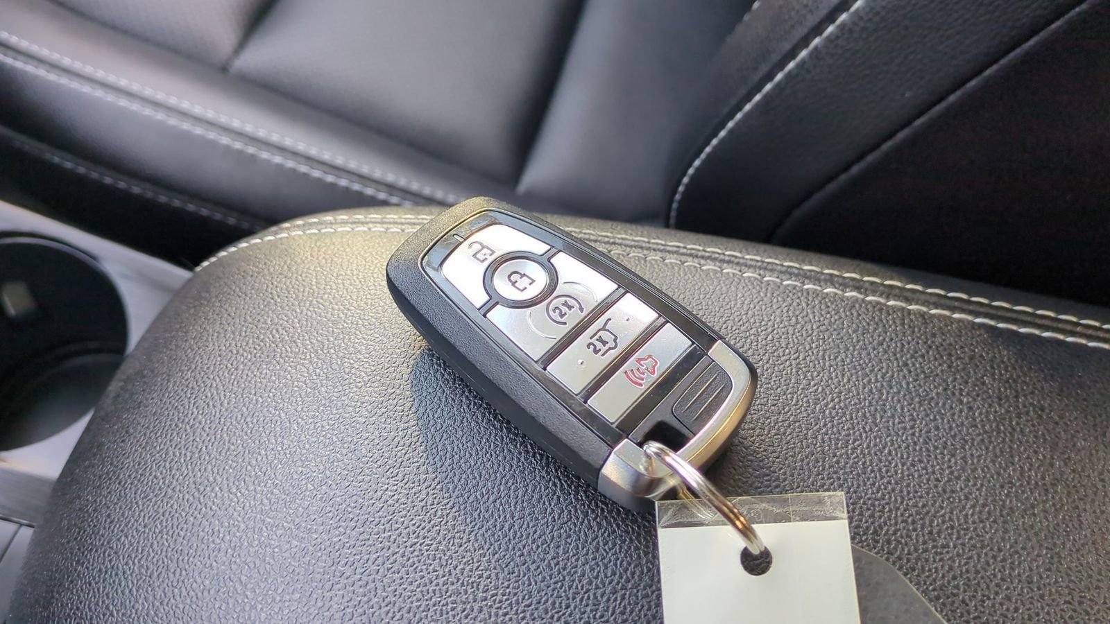 Used 2022 Ford Escape SEL image 38