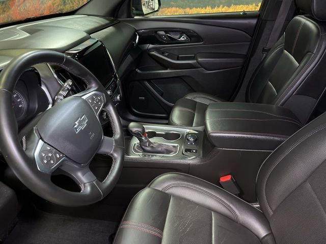 Used 2023 Chevrolet Traverse RS image 25
