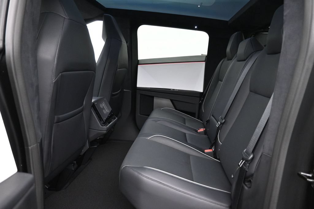 Used 2024 Tesla Cybertruck AWD Crew Cab image 20