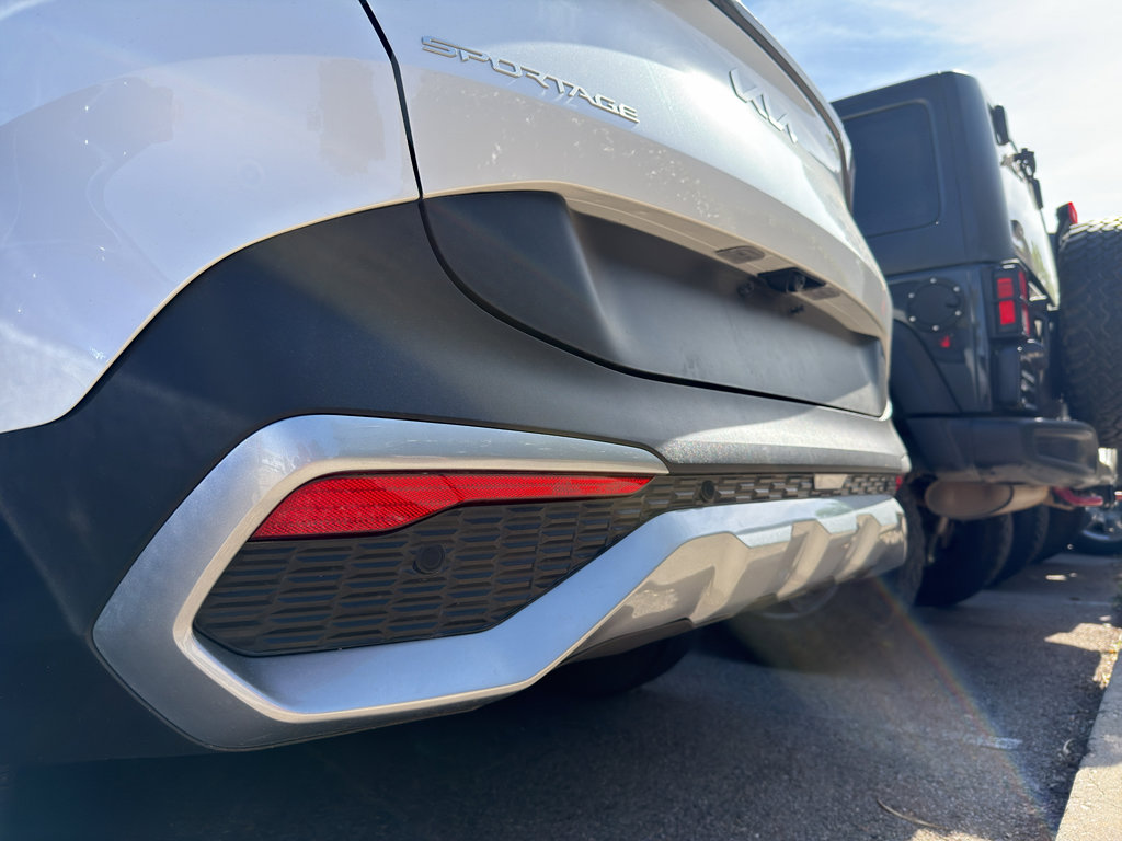 Used 2023 Kia Sportage LX image 15