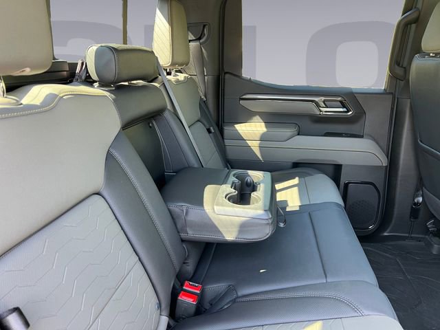 Used 2025 Chevrolet Silverado 1500 ZR2 w/ Technology Package AWD/4WD image 18