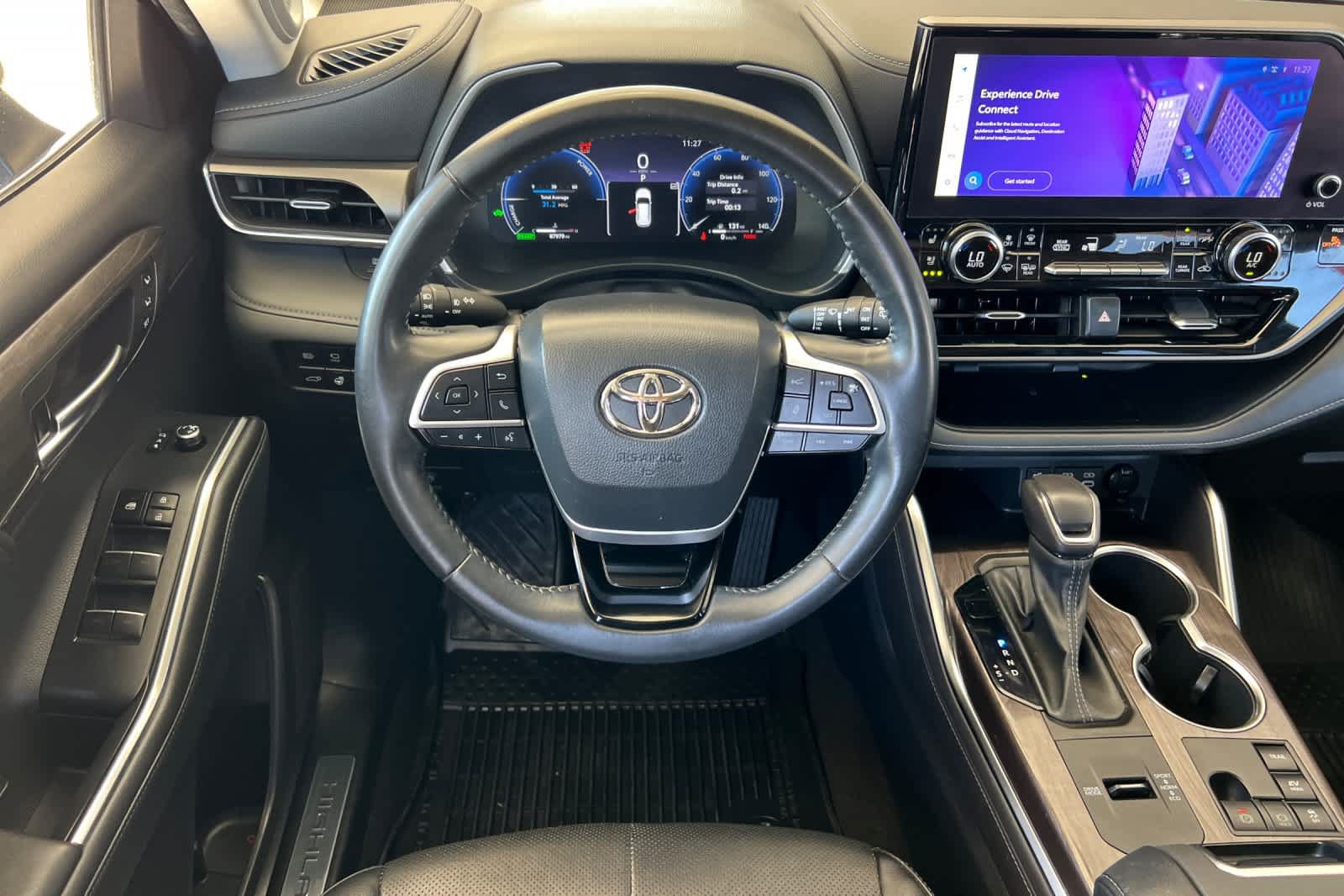 Used 2023 Toyota Highlander Limited AWD/4WD image 15