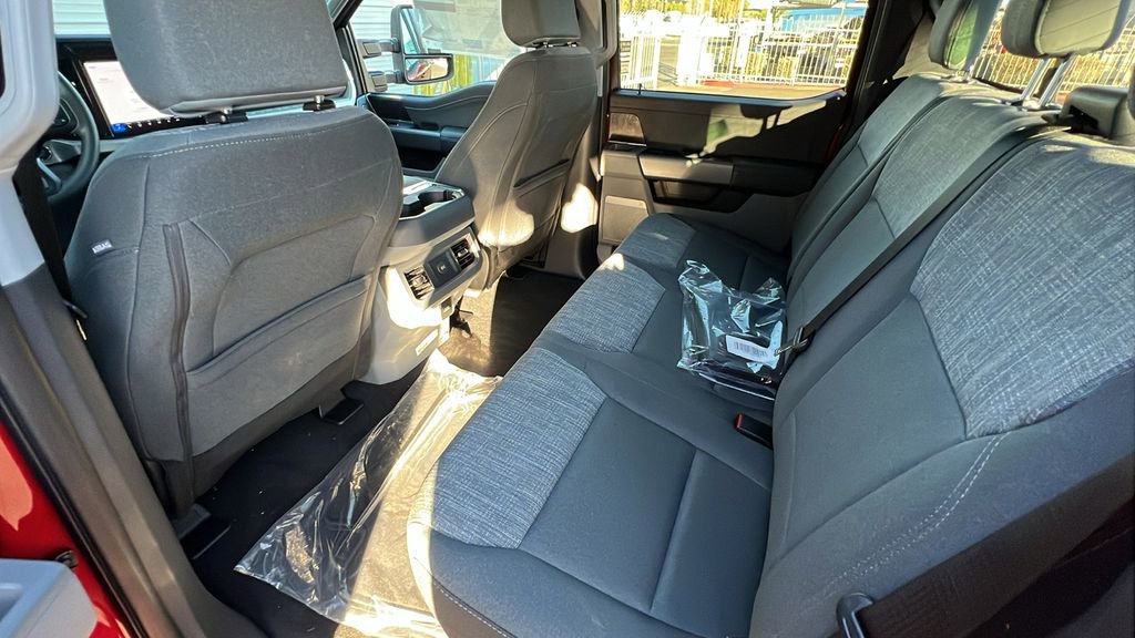 New 2026 Ford F250 XLT w/ XLT Premium Package image 8
