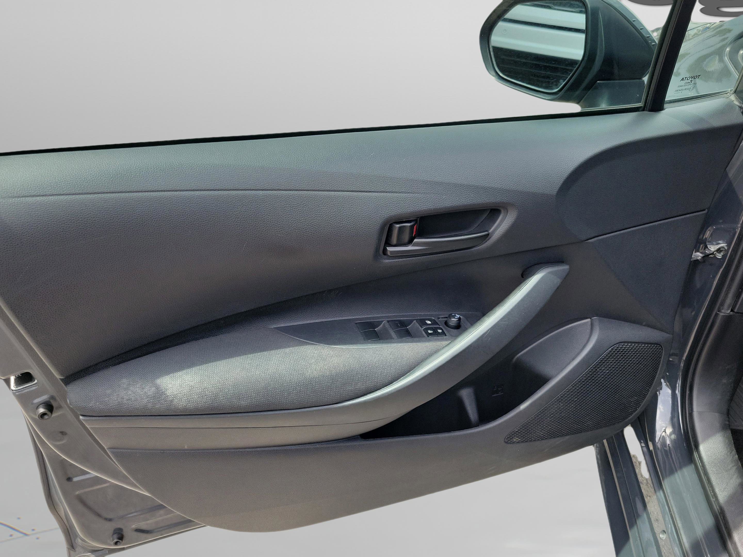 Used 2023 Toyota Corolla LE FWD image 14