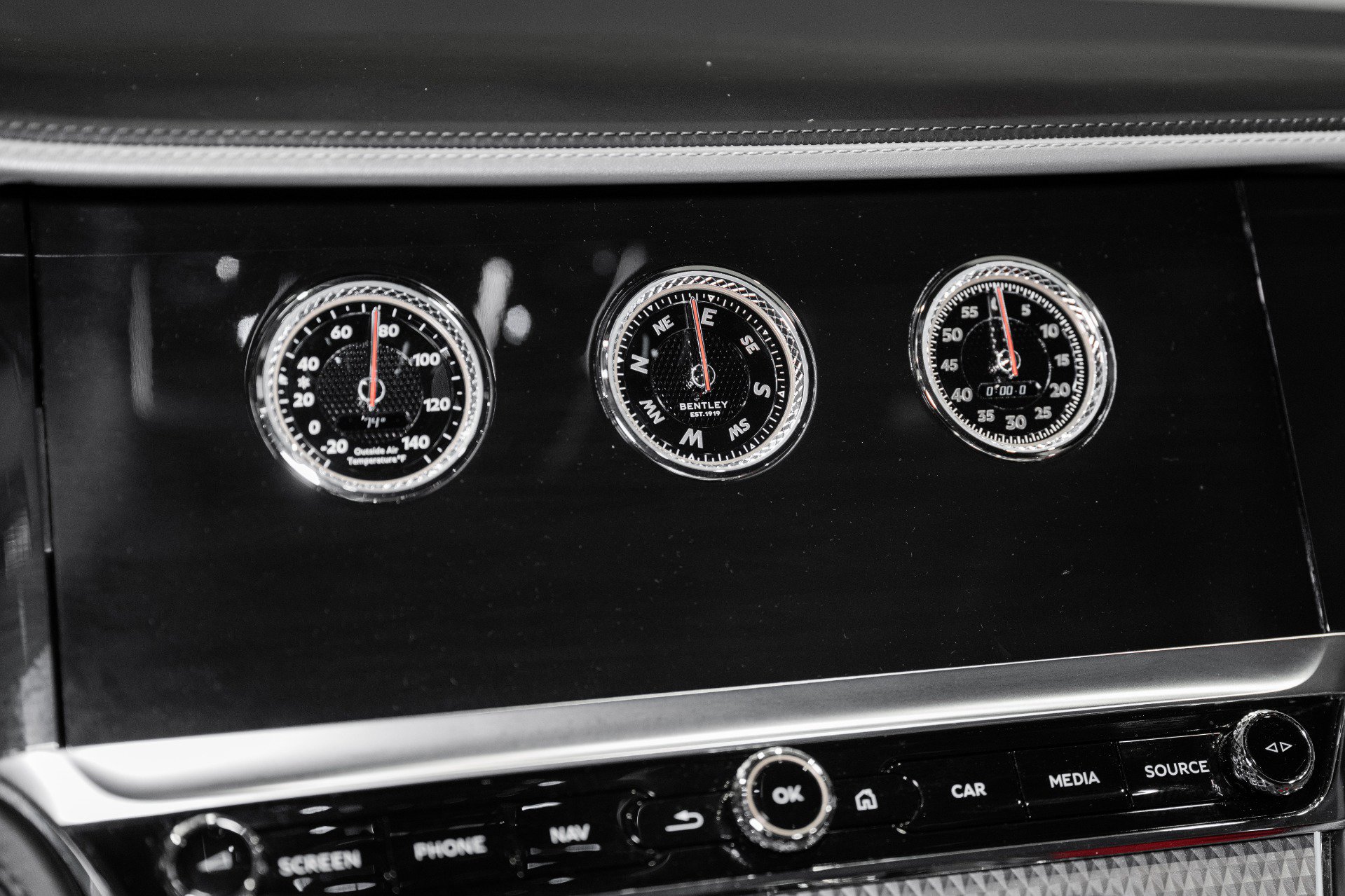 Used 2022 Bentley Continental GT AWD/4WD image 30