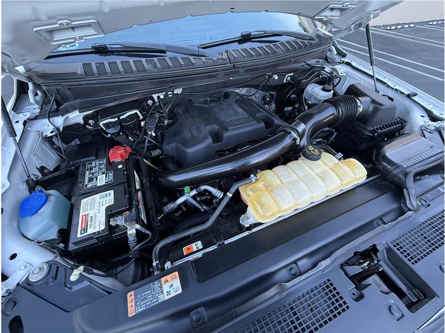 Used 2018 Ford Expedition XLT w/ Equipment Group 202A image 28