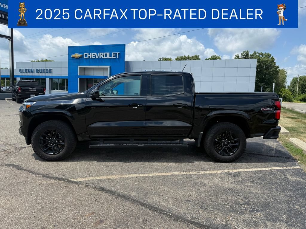 Certified 2025 Chevrolet Colorado Z71 w/ Midnight Edition AWD/4WD image 2