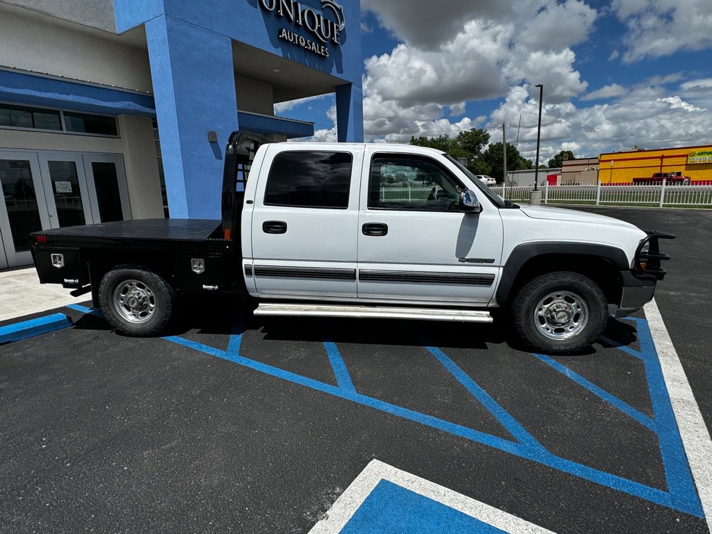 Used 2001 Chevrolet Silverado 1500 LS w/ Off-Road Skid Plate Pkg image 2