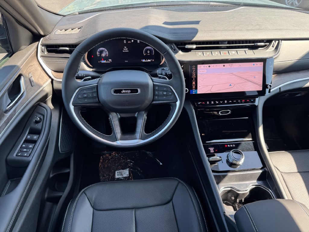 New 2027 Jeep Grand Cherokee Limited AWD/4WD image 18
