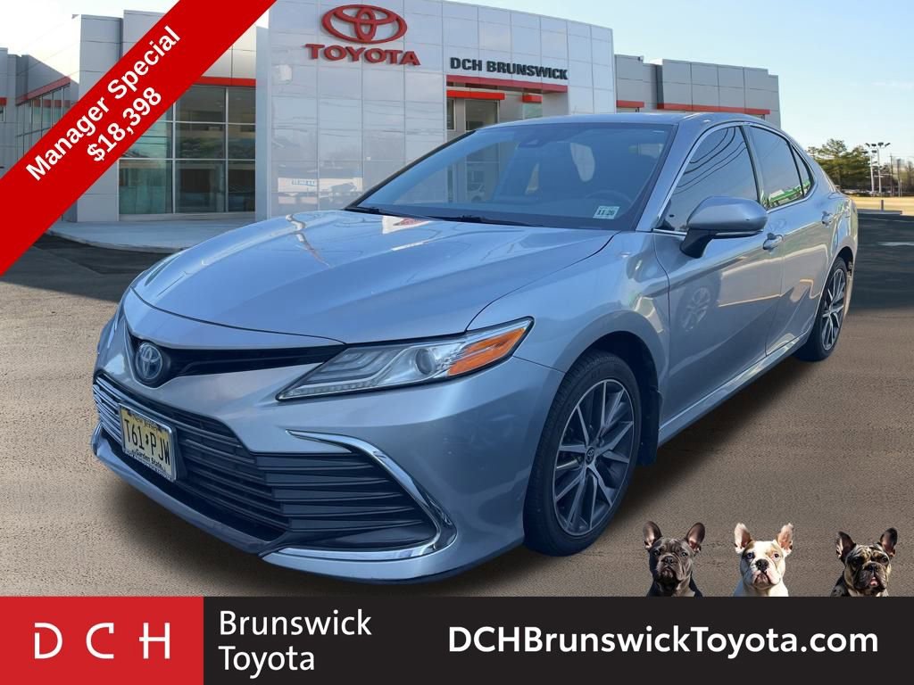 Used 2022 Toyota Camry XLE