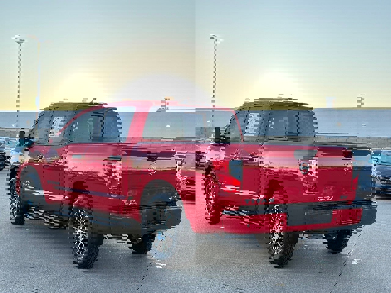 Certified 2024 Nissan Titan SV w/ SV Convenience Package image 7