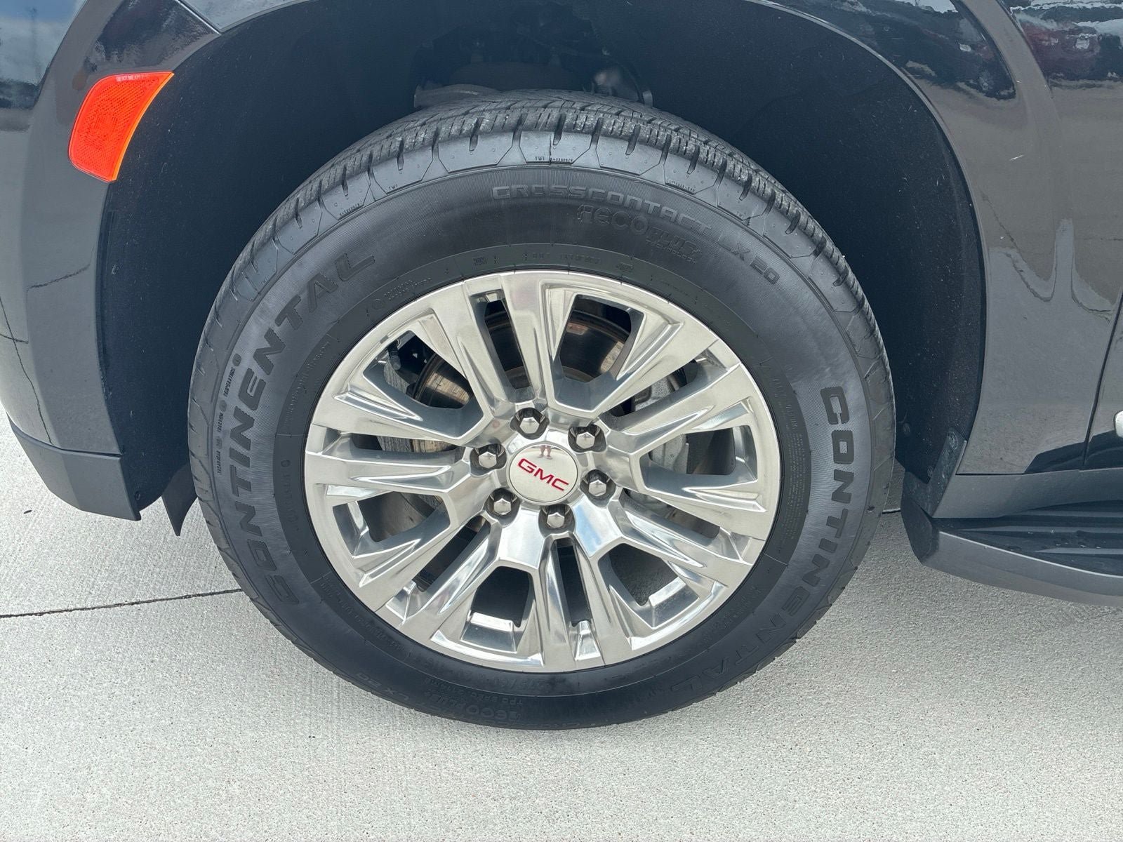 Used 2022 GMC Yukon XL Denali AWD/4WD image 13