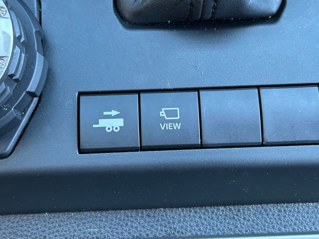 New 2025 Toyota 4Runner Limited image 34