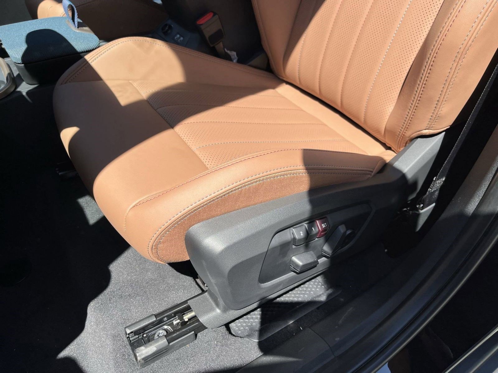 Used 2025 MINI Cooper Countryman S w/ Comfort Package Max image 13