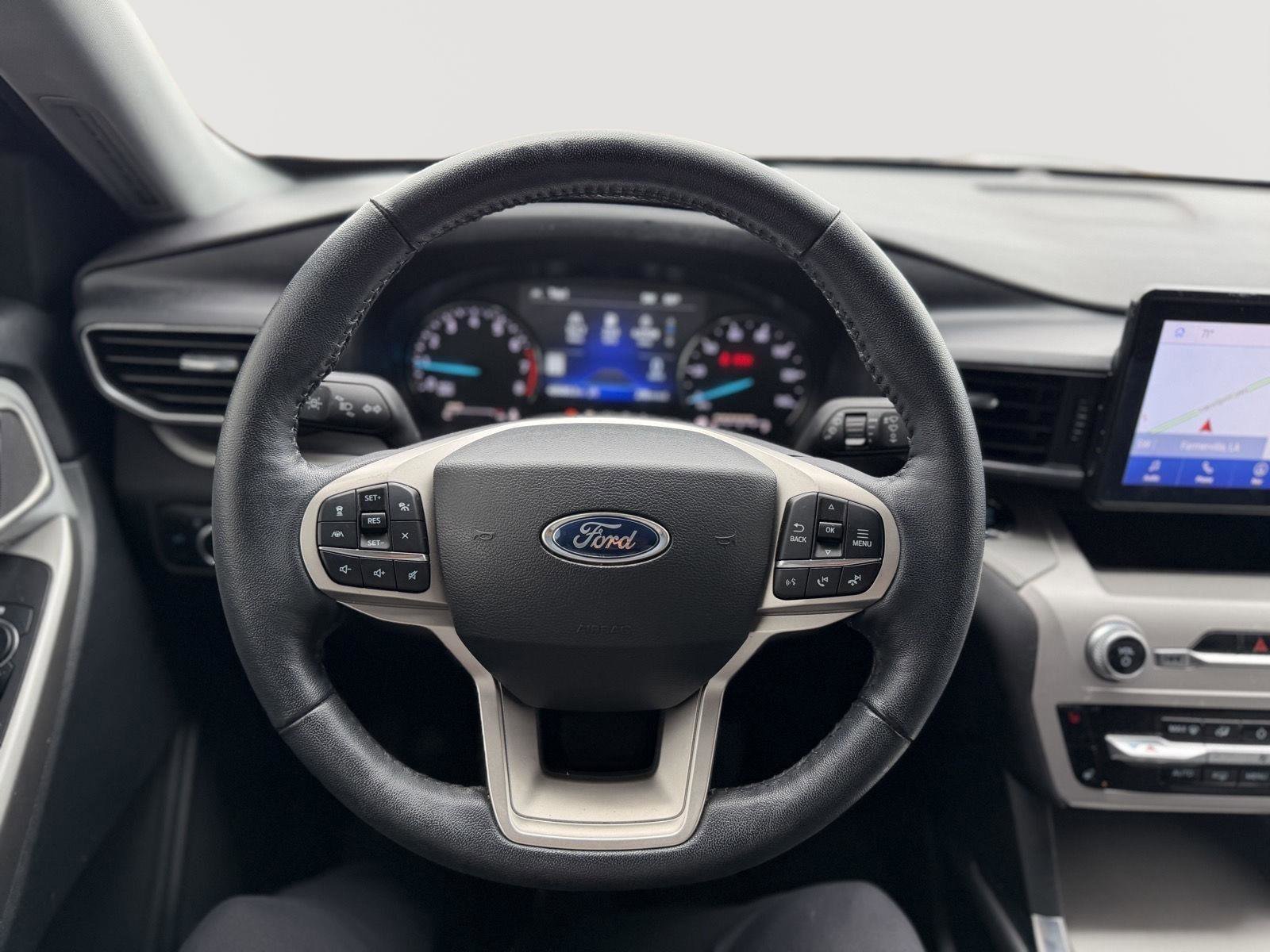 Used 2023 Ford Explorer XLT w/ Equipment Group 202A image 12