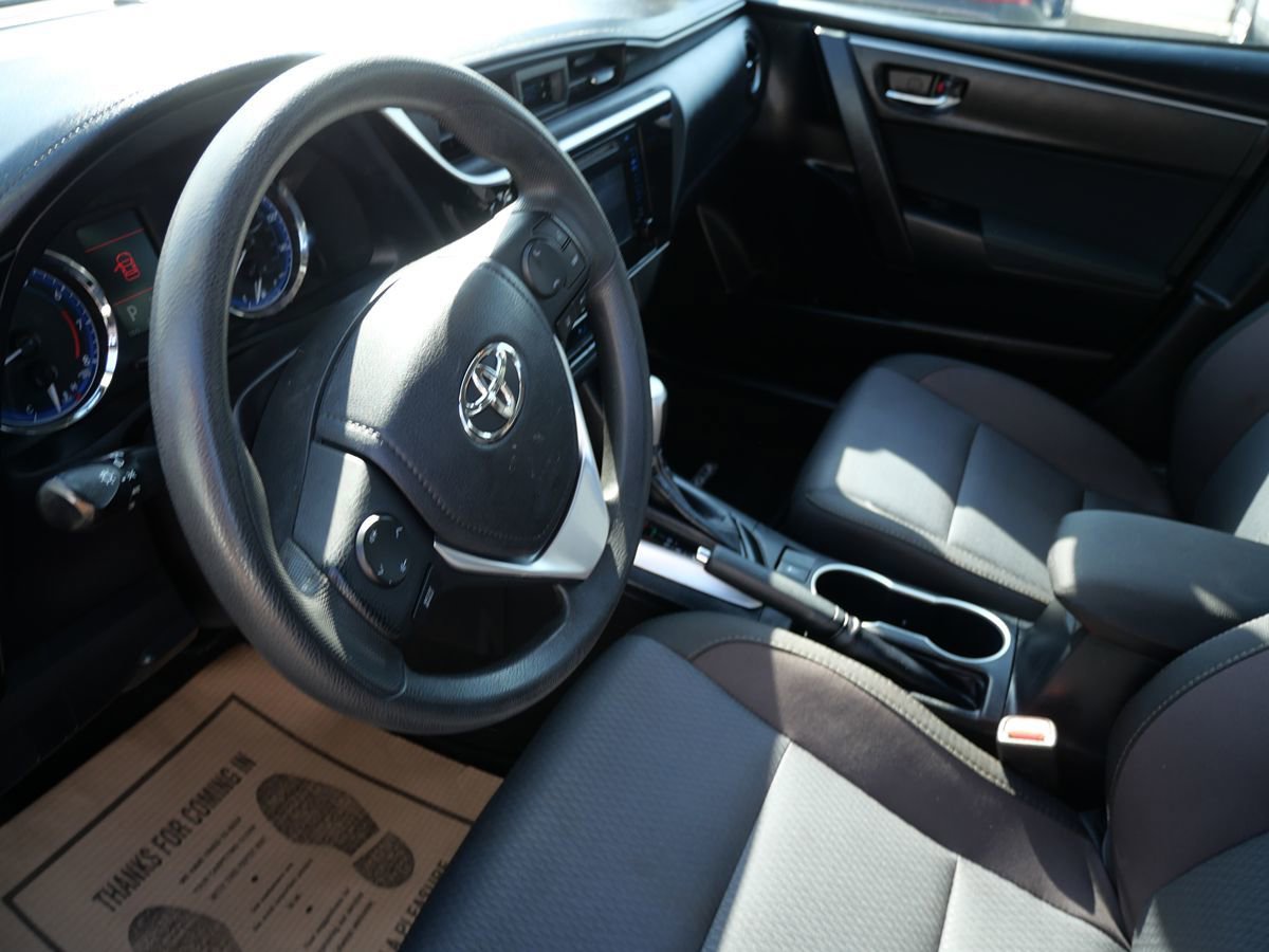Used 2018 Toyota Corolla LE w/ Carpet Mat Package (TMS) image 12