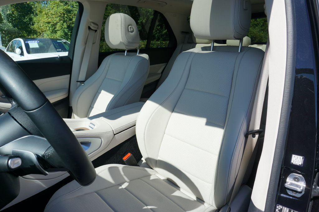 Certified 2025 Mercedes-Benz GLE 450e 4MATIC image 13