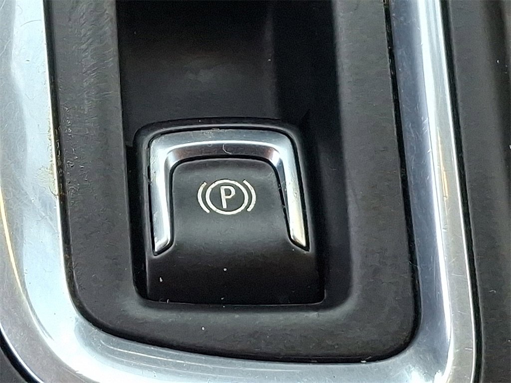 Used 2019 Chevrolet Equinox LT image 25