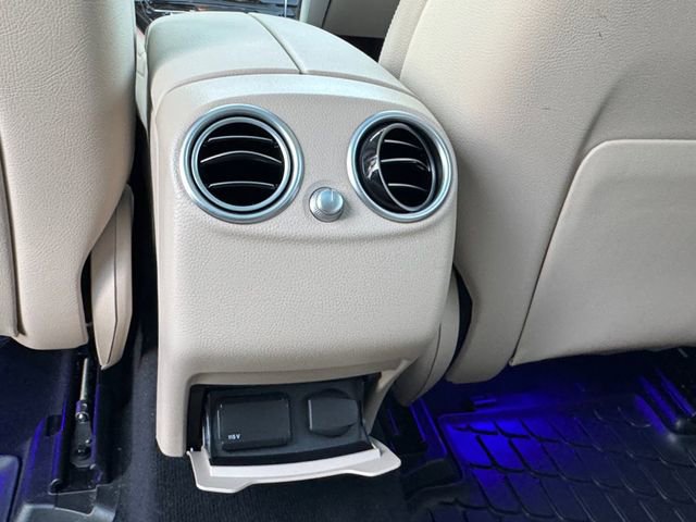 Used 2021 Mercedes-Benz GLC 300 image 30