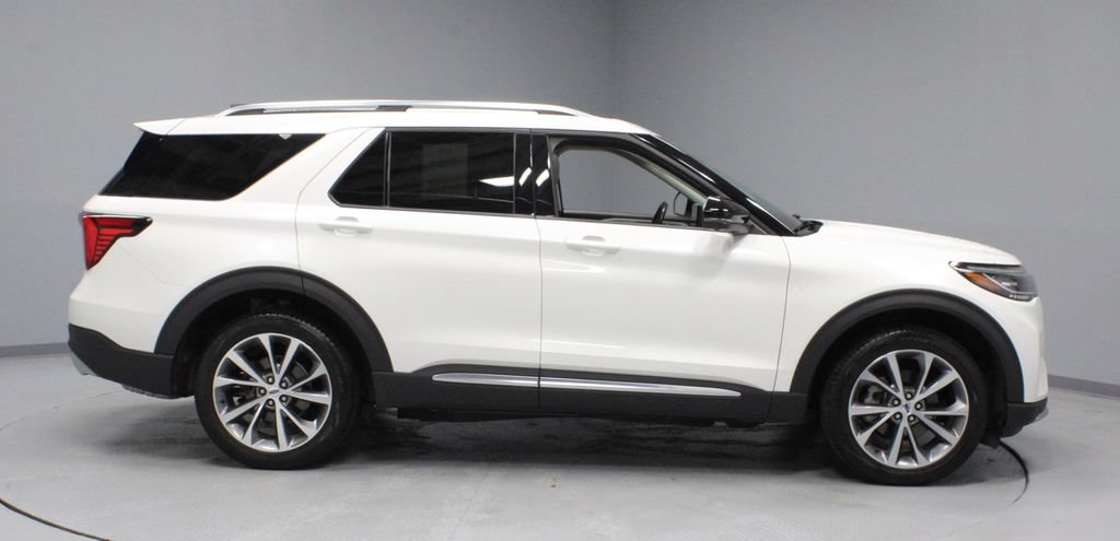 Certified 2025 Ford Explorer Platinum w/ Ultimate Package AWD/4WD image 12
