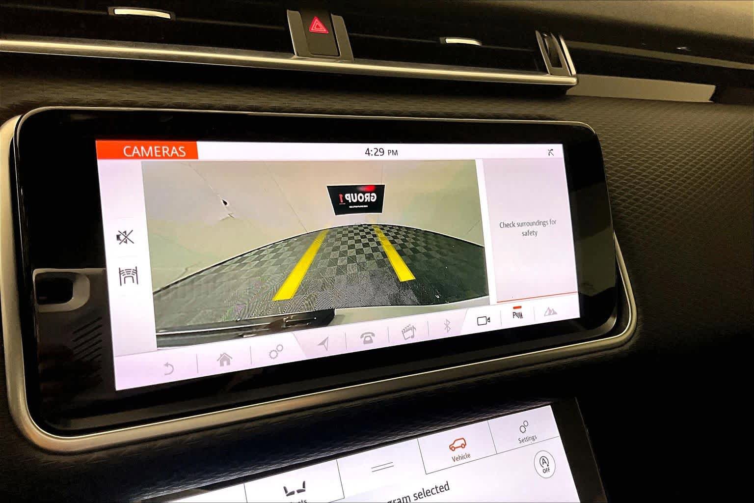 Used 2020 Land Rover Range Rover Velar R-Dynamic S AWD/4WD image 25
