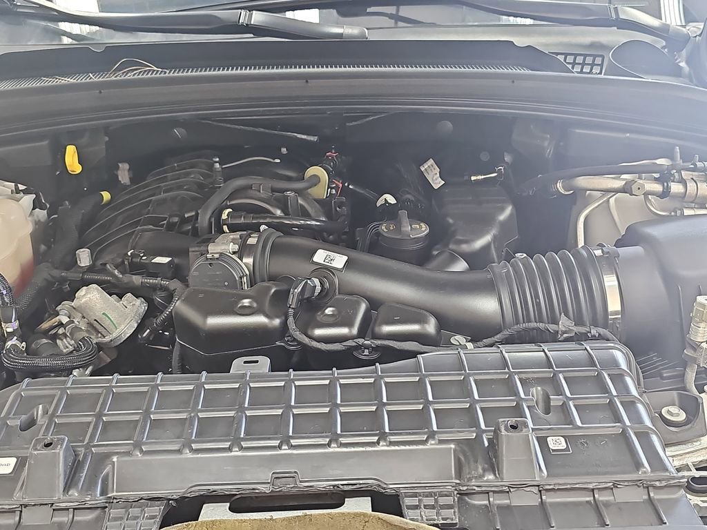 Used 2023 Jeep Grand Cherokee L Limited RWD image 29