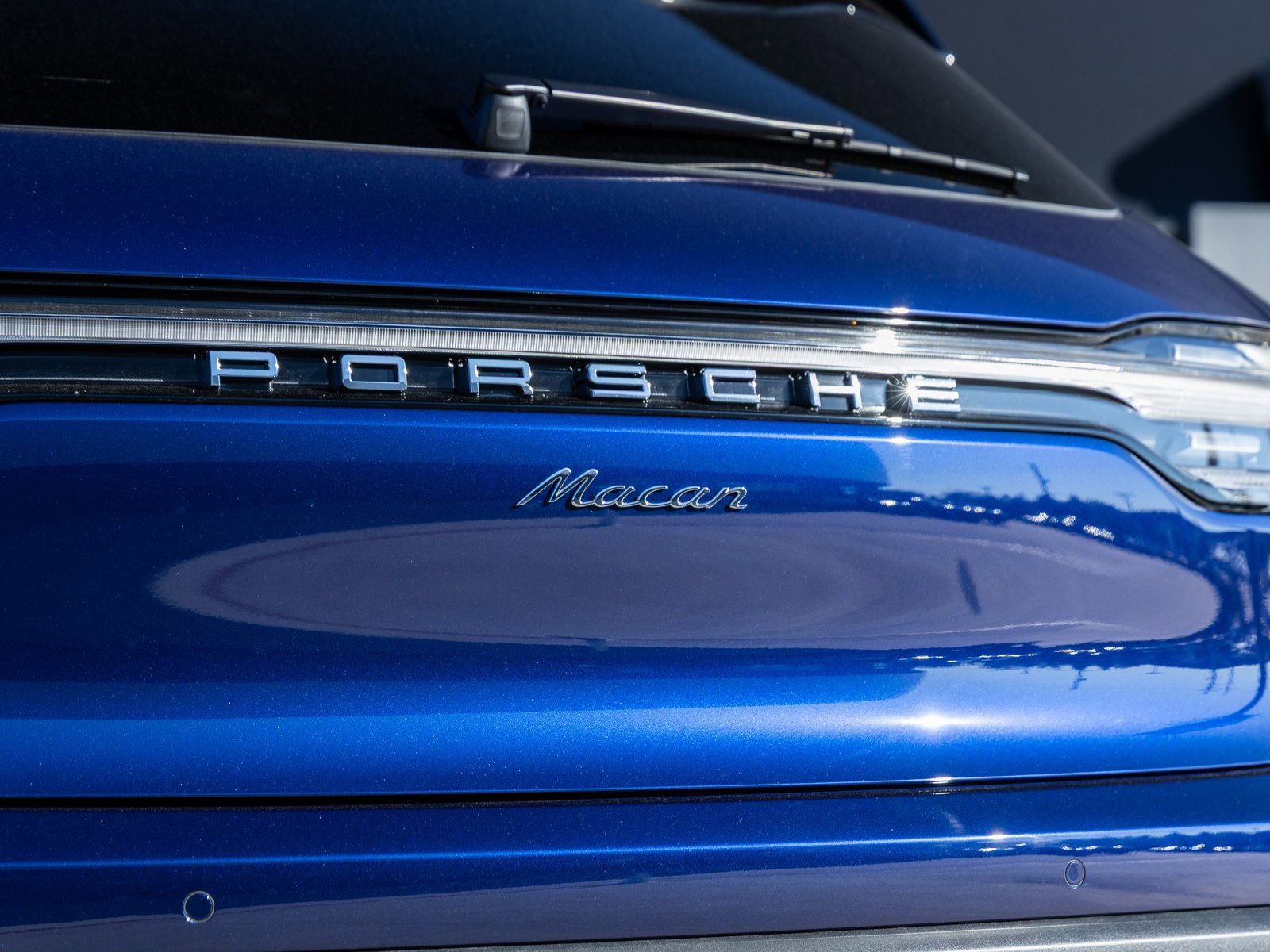 Certified 2026 Porsche Macan image 14