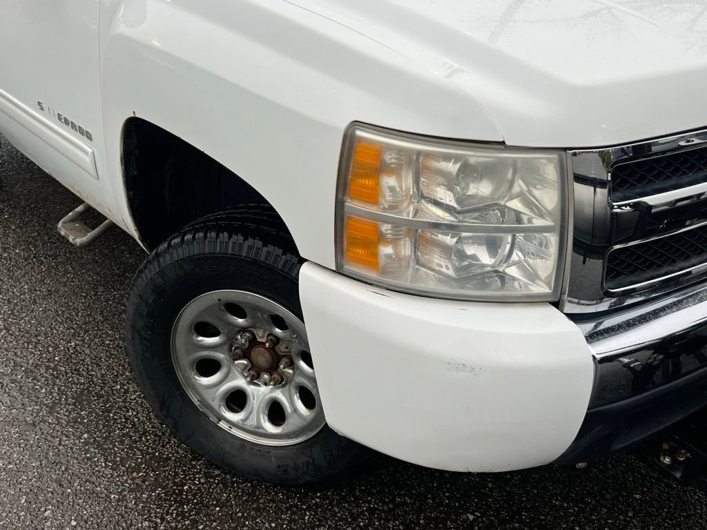 Used 2010 Chevrolet Silverado 1500 LT image 2