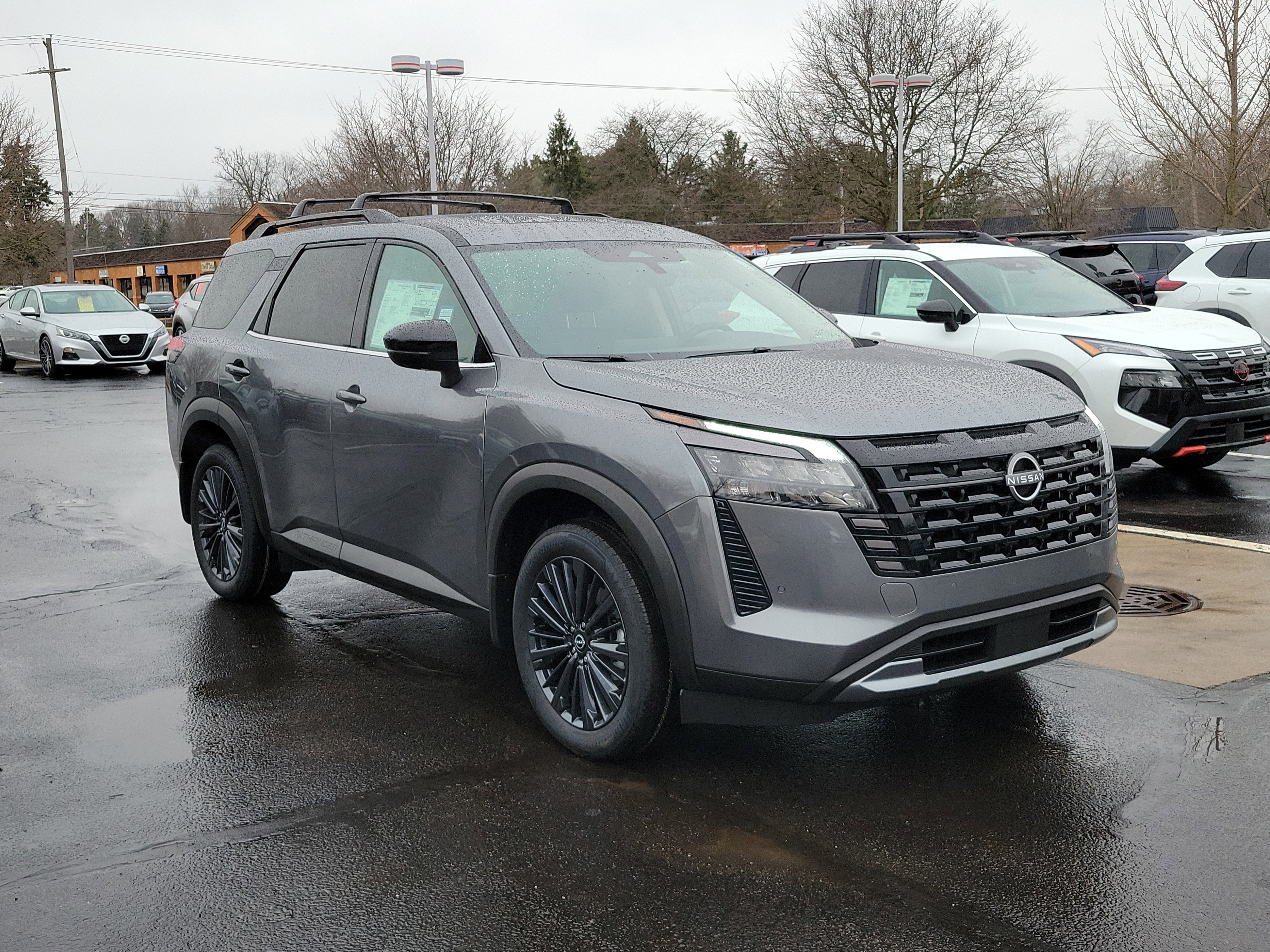 New 2026 Nissan Pathfinder SL w/ SL Premium Package image 2