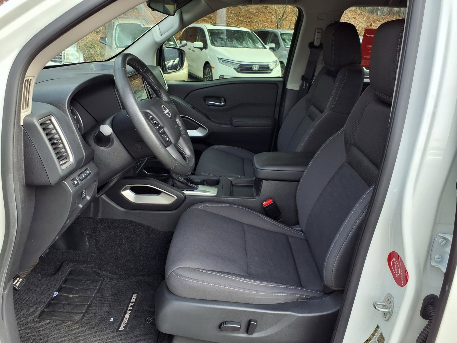Certified 2024 Nissan Frontier SV w/ Technology Package image 12