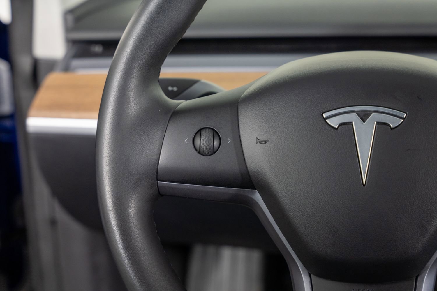 Used 2019 Tesla Model 3 Long Range image 30