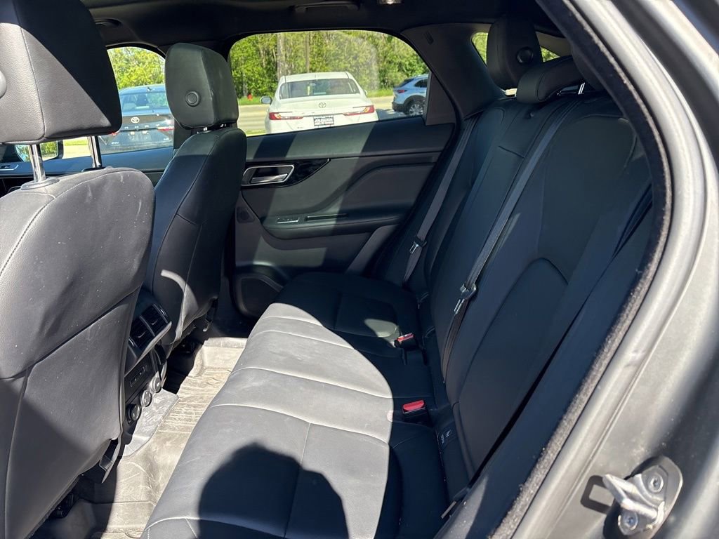 Used 2018 Jaguar F-PACE Premium AWD/4WD image 20