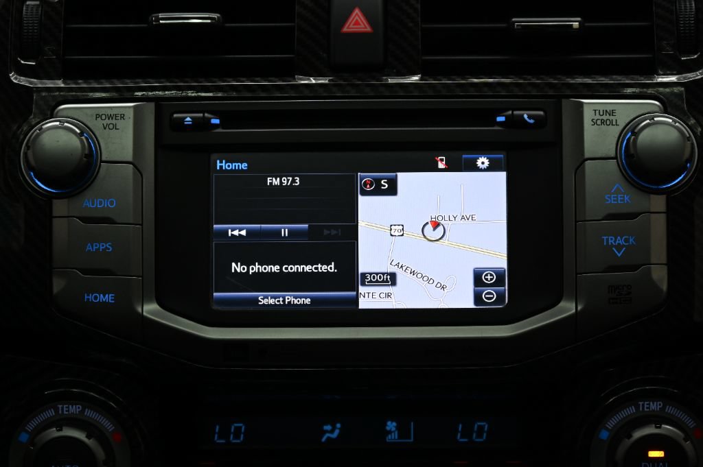 Used 2018 Toyota 4Runner Limited AWD/4WD image 29