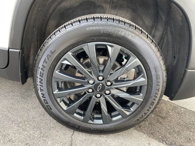 Used 2024 Chevrolet Traverse RS image 18
