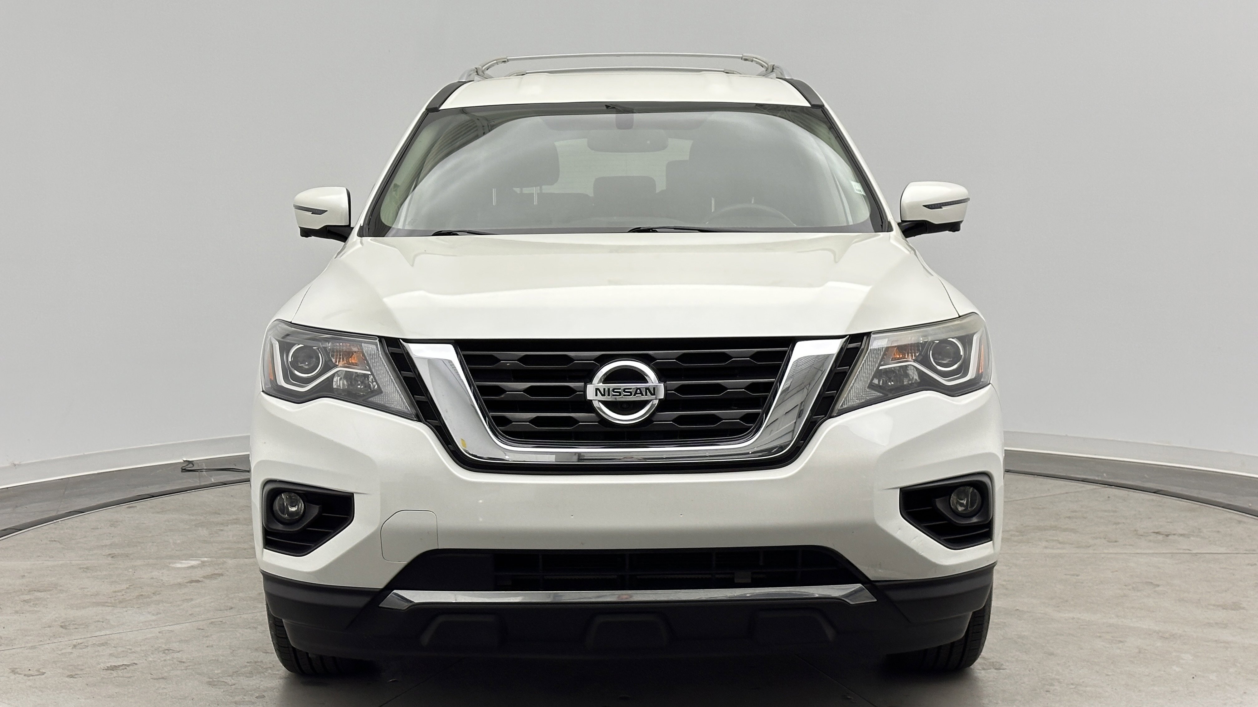 Used 2019 Nissan Pathfinder SL w/ Cargo Package image 2