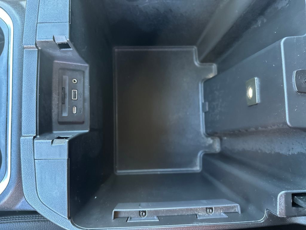 Used 2021 GMC Sierra 3500 Denali w/ Denali Ultimate Package AWD/4WD image 18