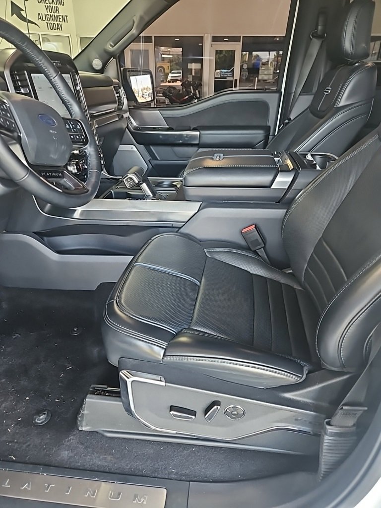 Used 2024 Ford F150 Platinum w/ FX4 Off-Road Package image 29