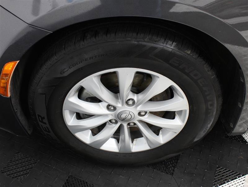 Used 2017 Chrysler Pacifica Touring-L image 21
