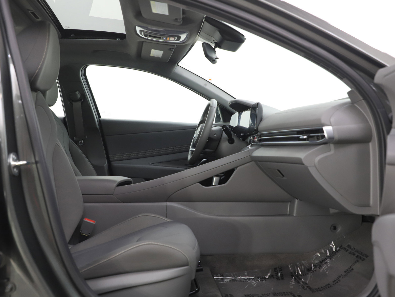 Used 2024 Hyundai Elantra SEL w/ Convenience Package image 11