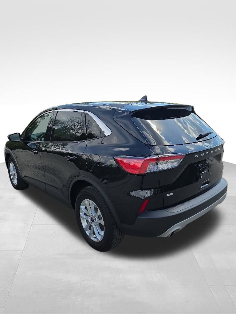 Certified 2022 Ford Escape SE w/ Convenience Package AWD/4WD image 9