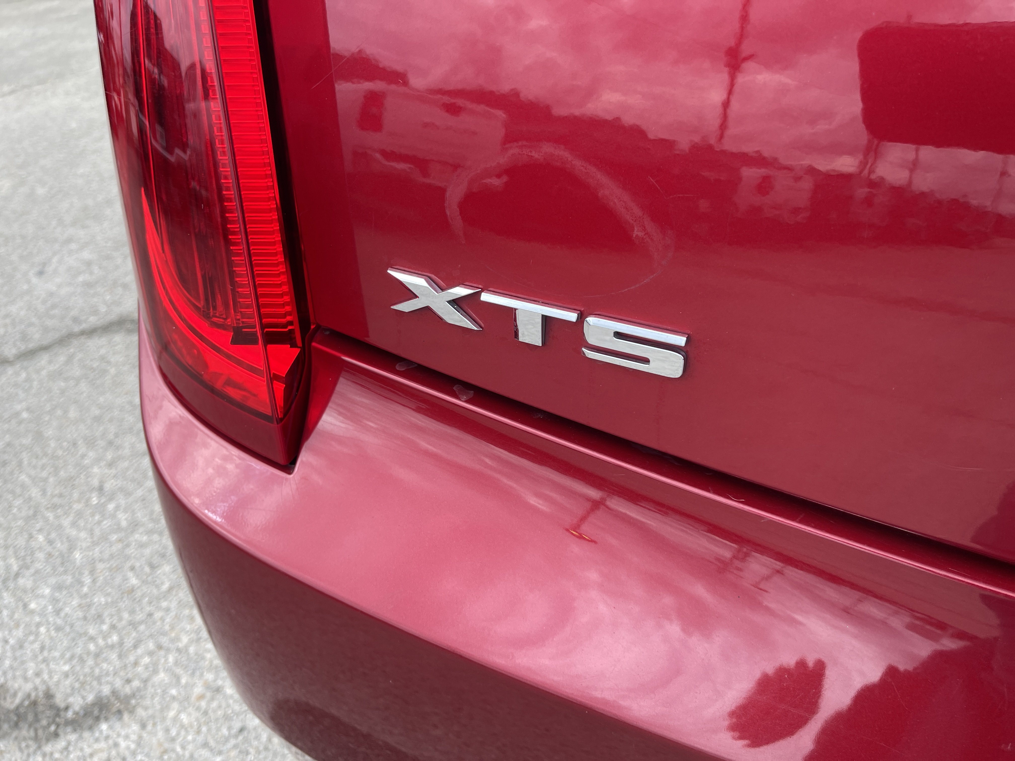 Used 2013 Cadillac XTS Premium FWD image 17