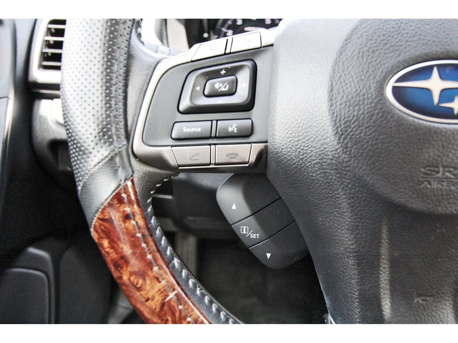 Used 2016 Subaru Forester 2.0XT Touring w/ Eyesight & Navigation System AWD/4WD image 14
