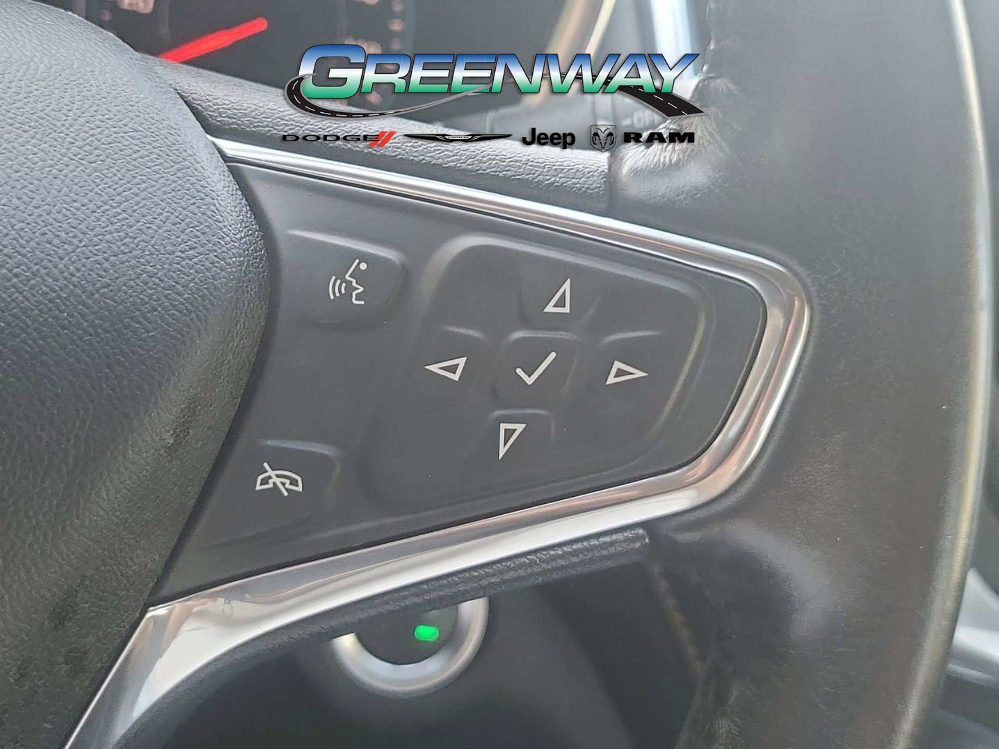 Used 2021 Chevrolet Equinox Premier w/ Redline Edition image 18