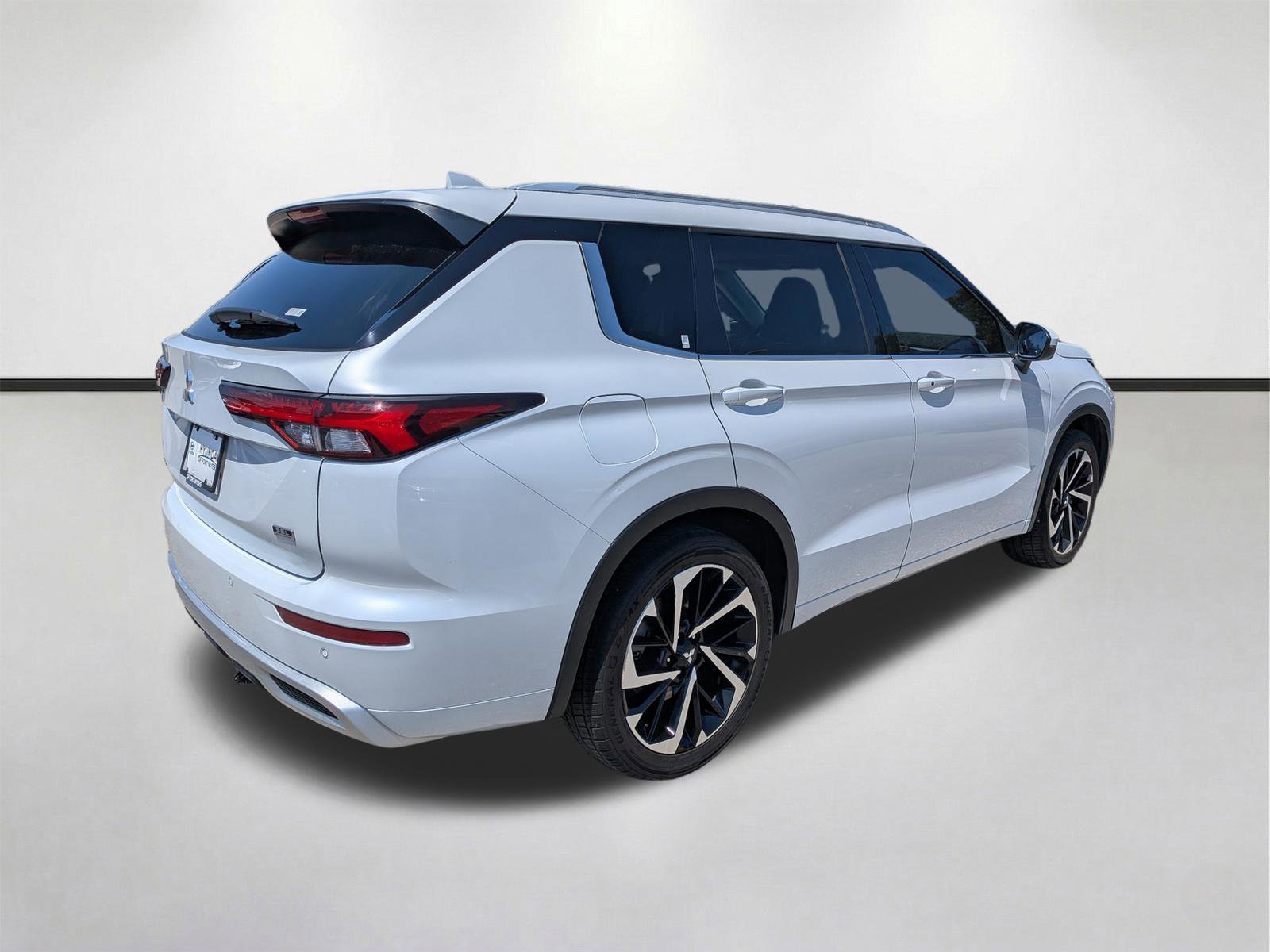 Used 2022 Mitsubishi Outlander SEL image 4